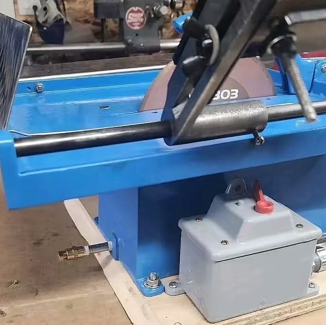 Emerald Cutter 8" Lapidary Saw -Precision & Power Combined! - Image 3