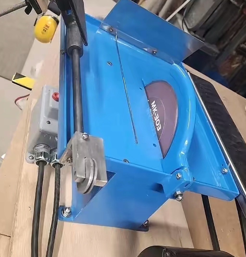 Emerald Cutter 8" Lapidary Saw -Precision & Power Combined! - Image 2