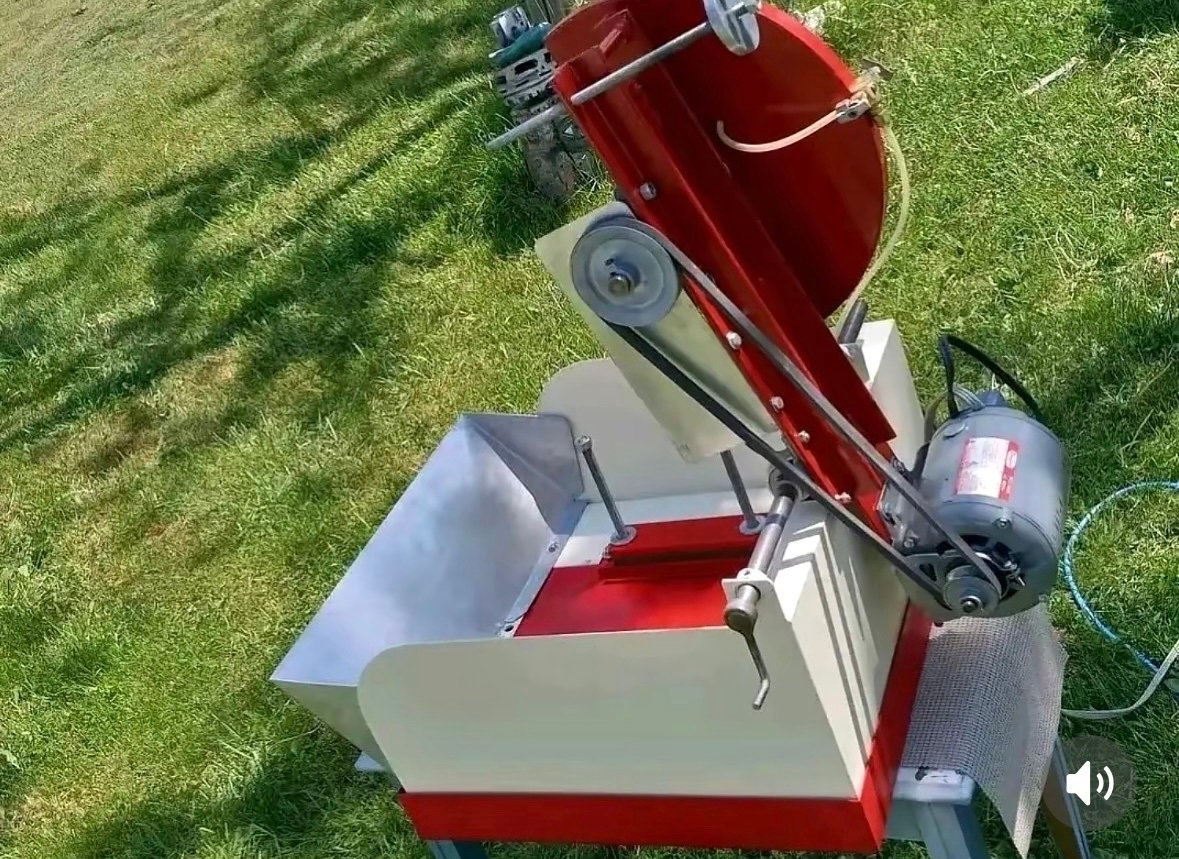 RockMaster 14" Lapidary Drop Saw - Ultimate Cutting Power! - Image 4